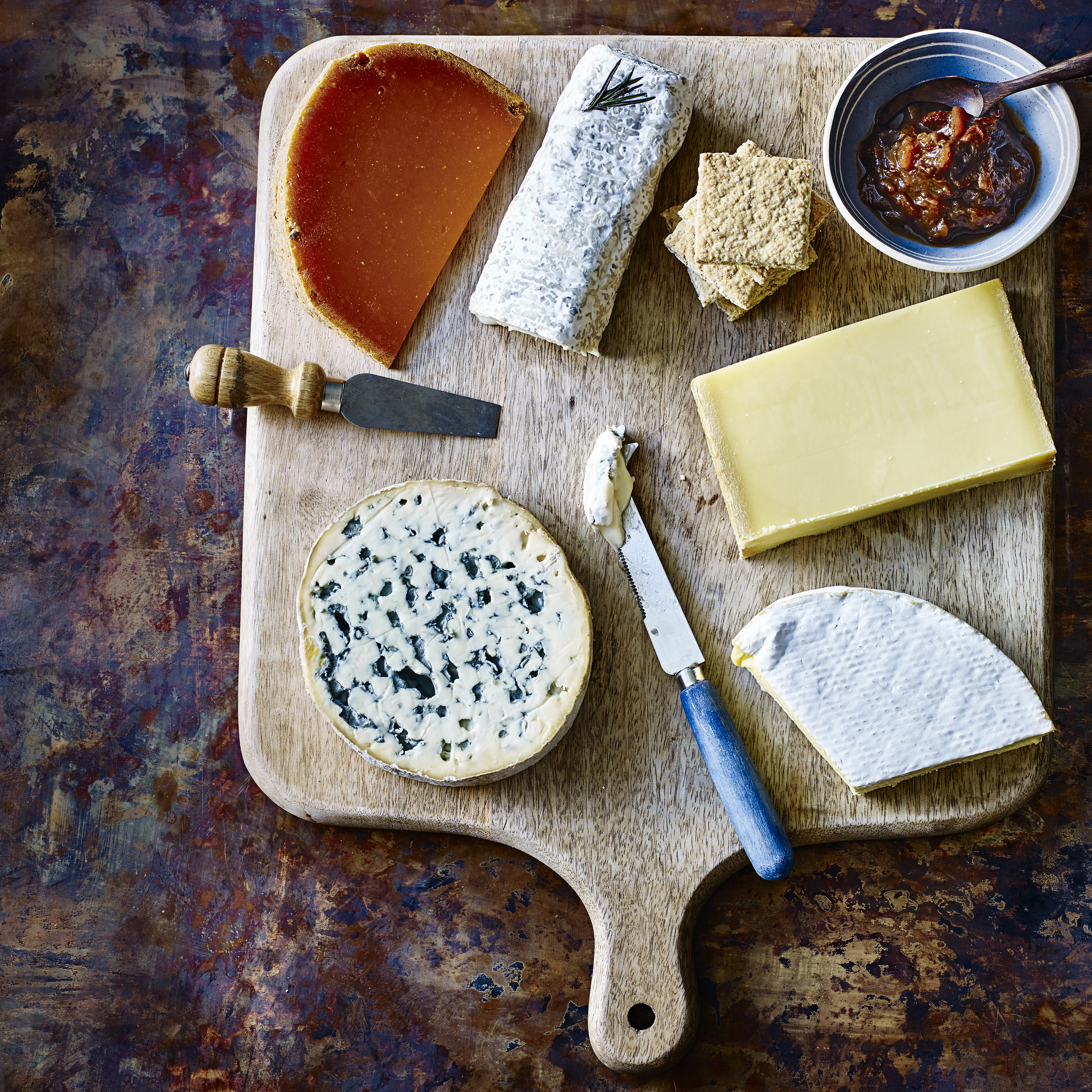 Super- local and online food deliveries
