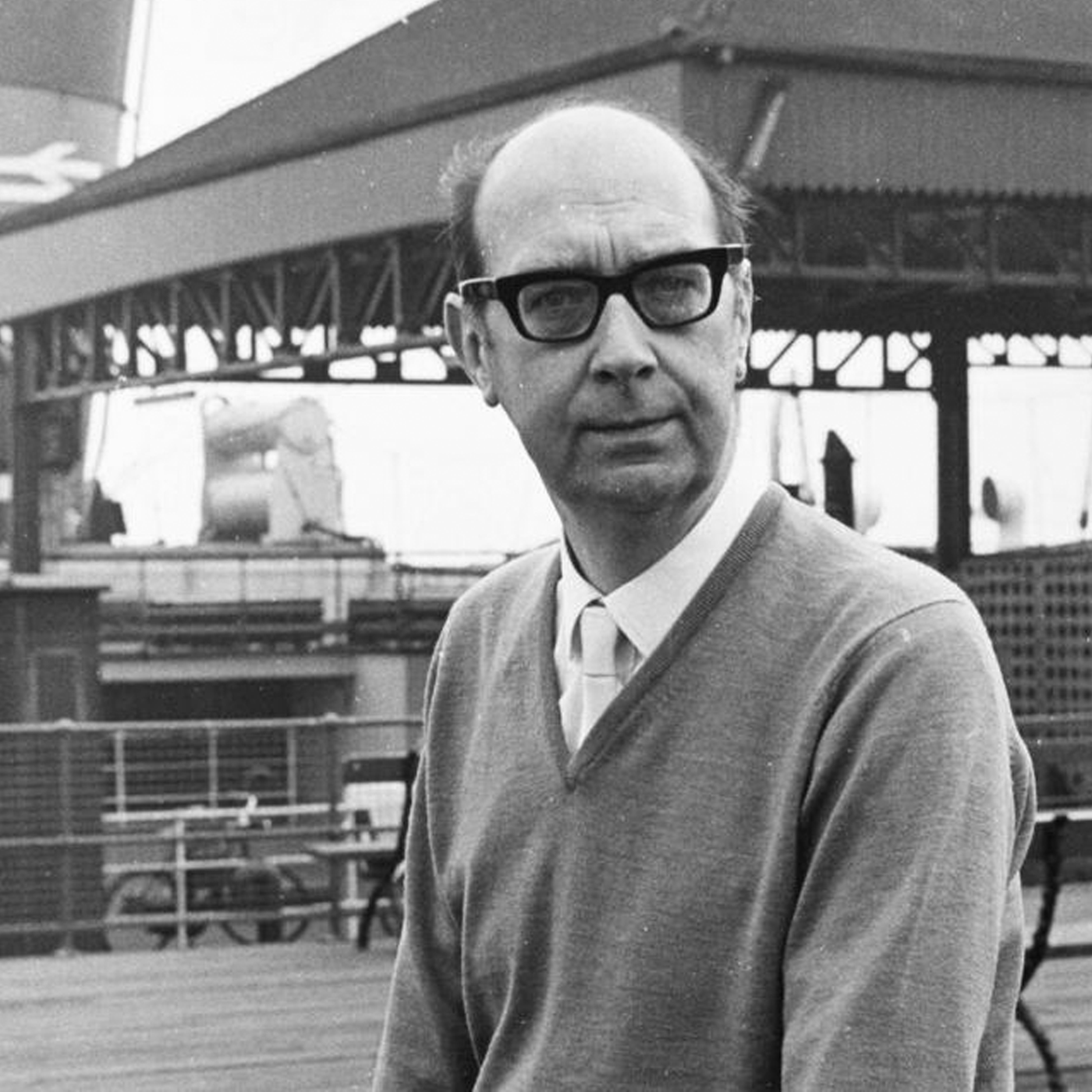 “Church Going” by Philip Larkin Read Me a Poem Podcast Podtail