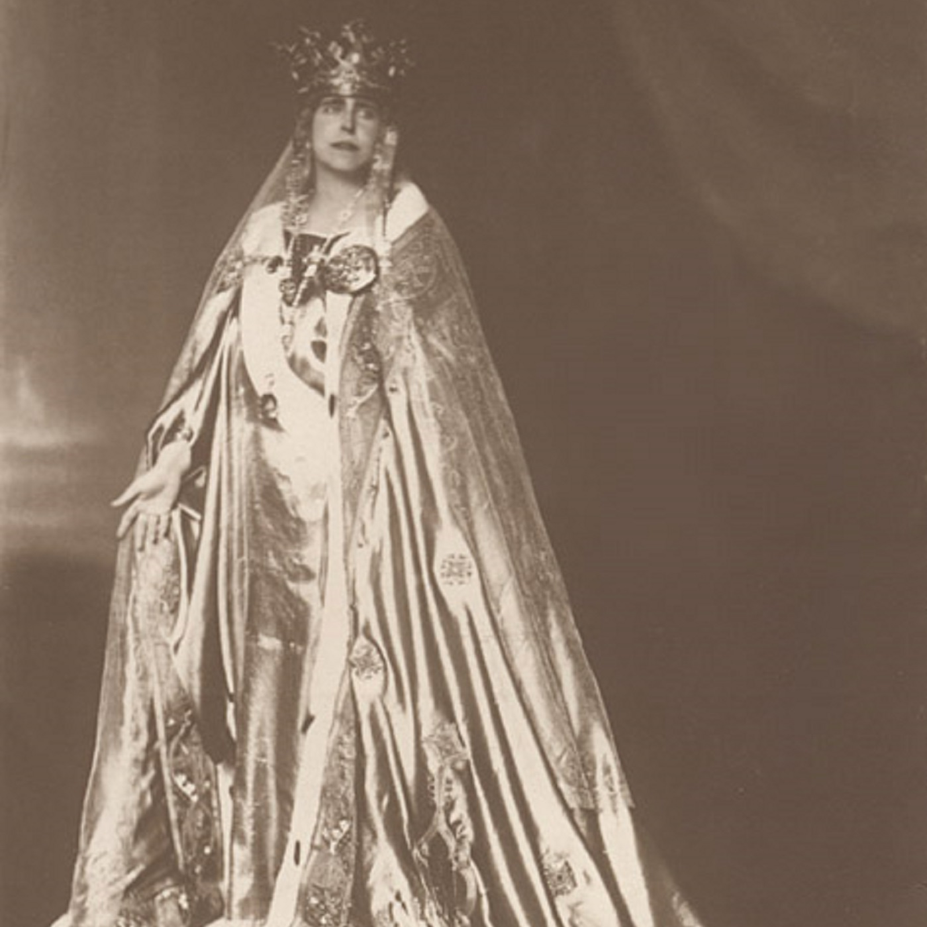 2.37 Missy of Edinburgh (5) Mother-in-law of the Balkan