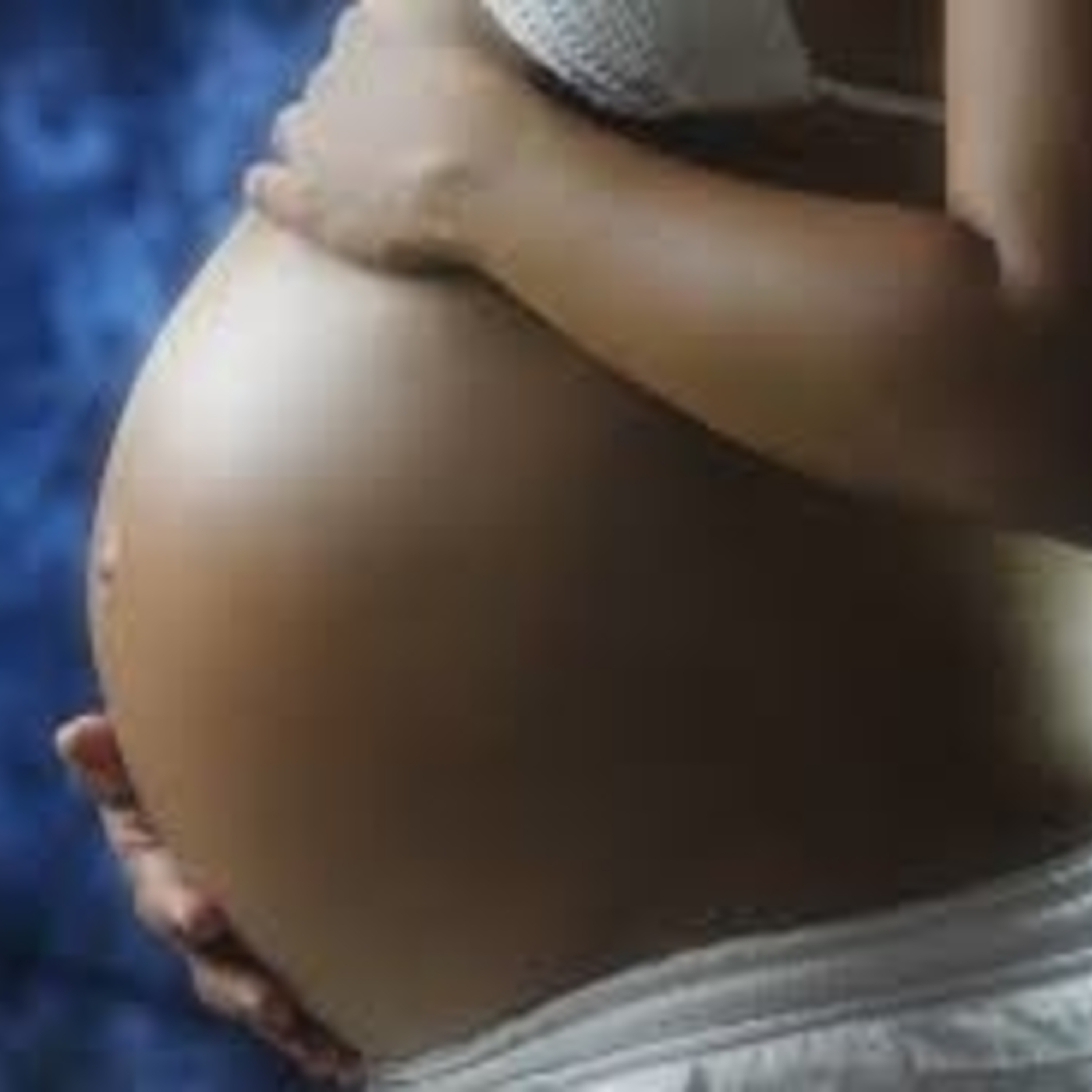 Episode 28: Are pregnant people more attractive?