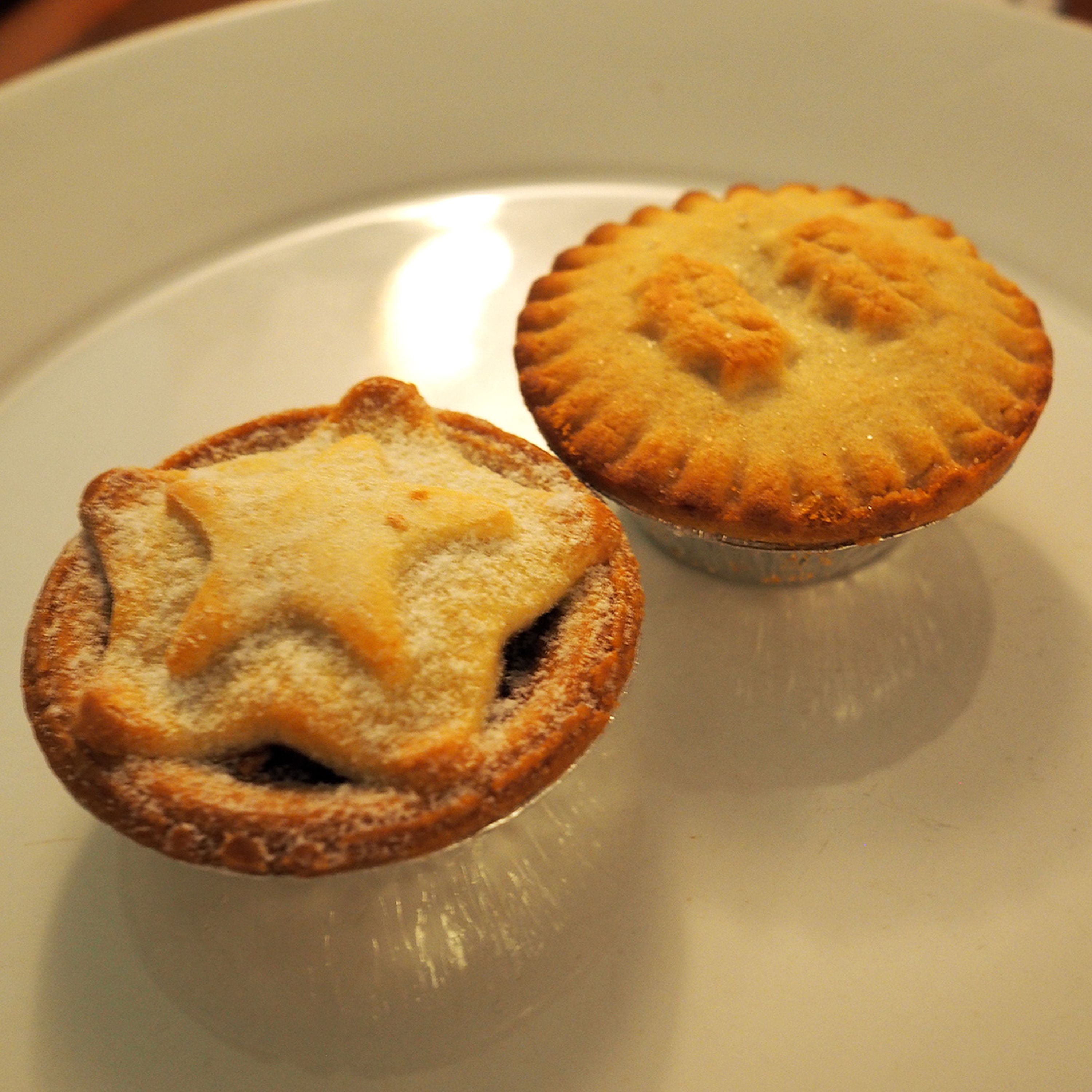 Christmas Special 2 - Mince Pies Present