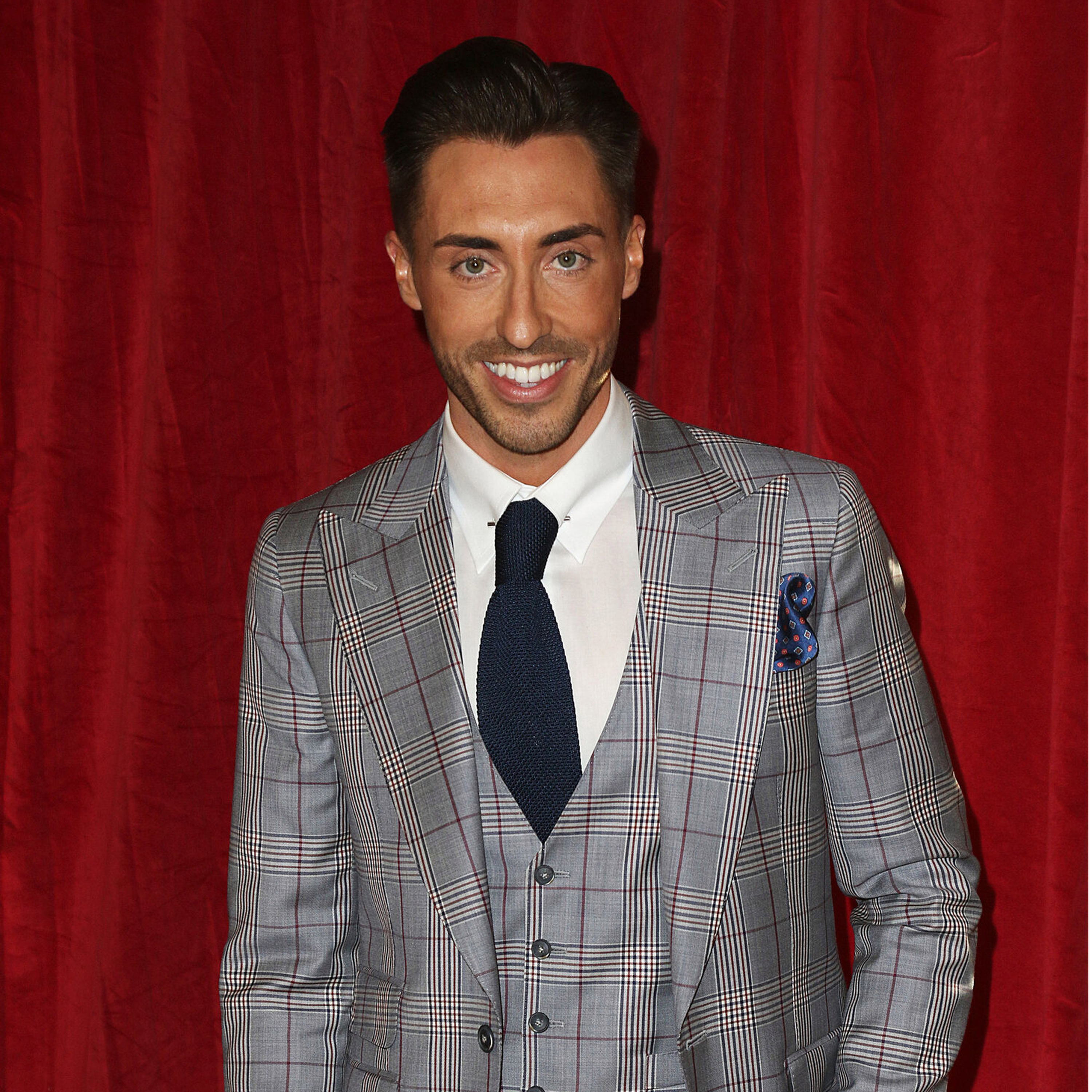 Q102\'s The Weekend Buzz with Nicola Bardon